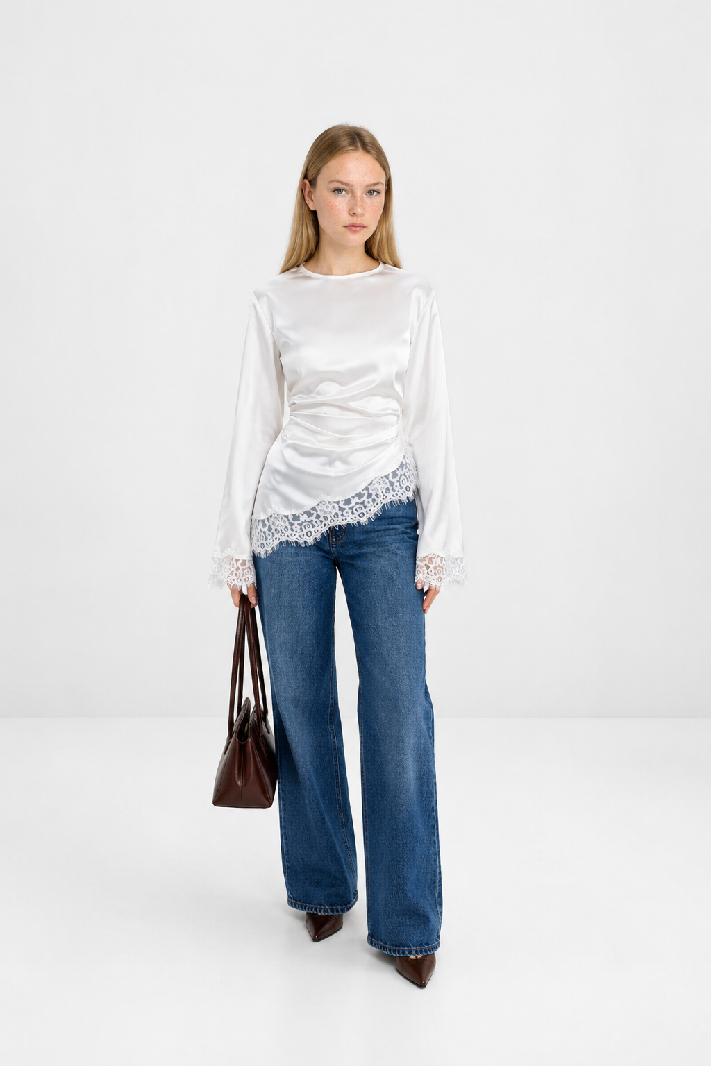 Blusa de Satén con Encaje y Manga Larga Holgada