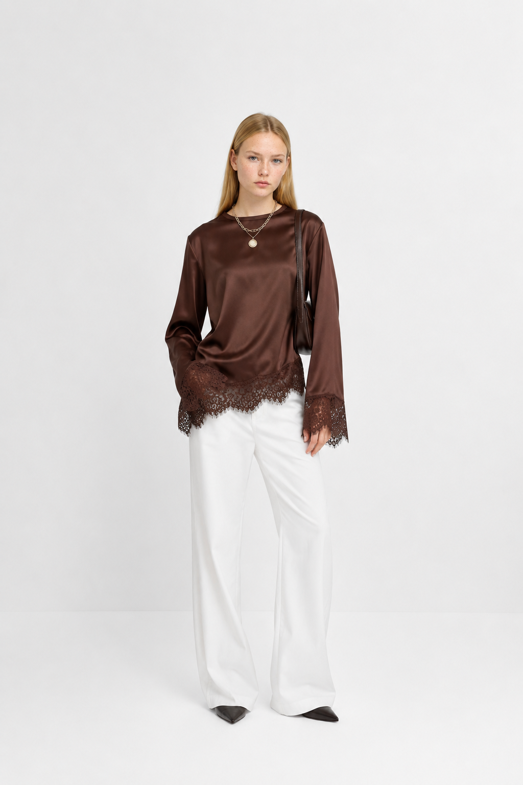 Blusa de Satén con Encaje y Manga Larga Holgada