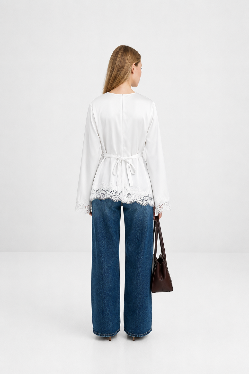 Blusa de Satén con Encaje y Manga Larga Holgada