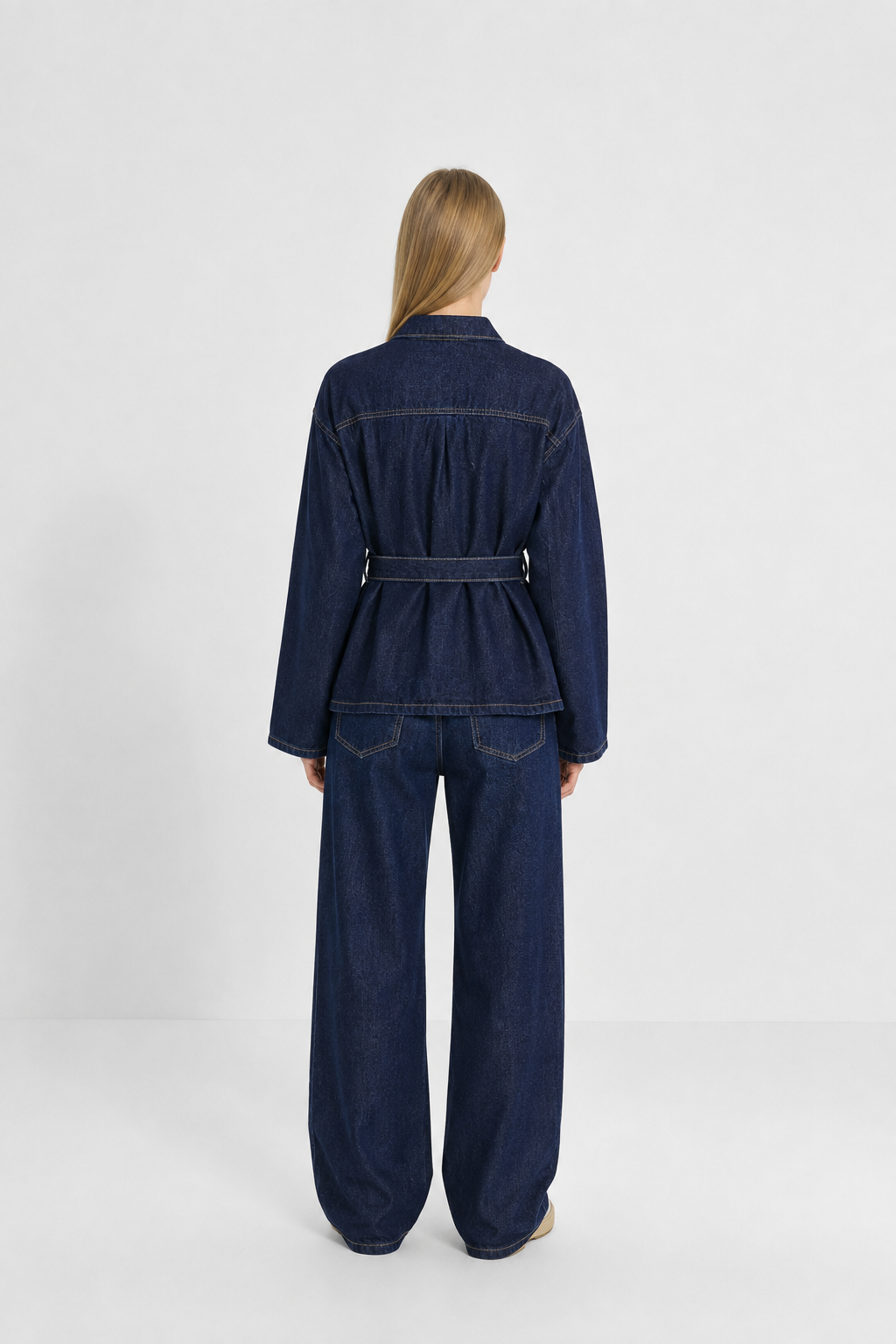 Conjunto Vaquero Mujer Chaqueta con Cinturón y Pantalón