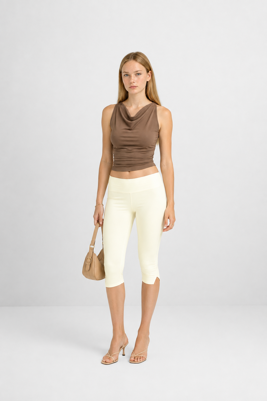 Pantalón Capri Ajustado Cintura Baja