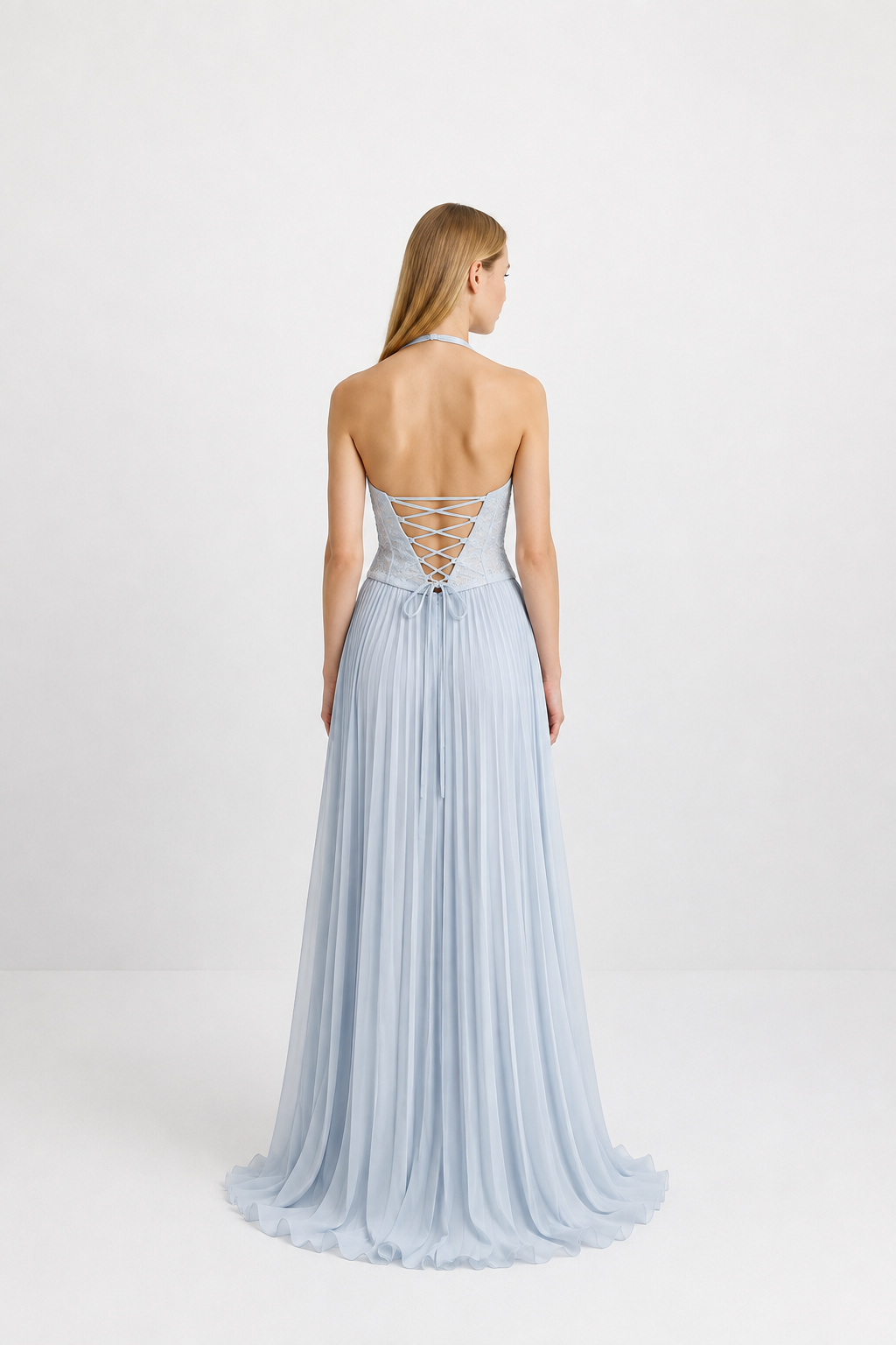 Vestido largo elegante con corset plisado