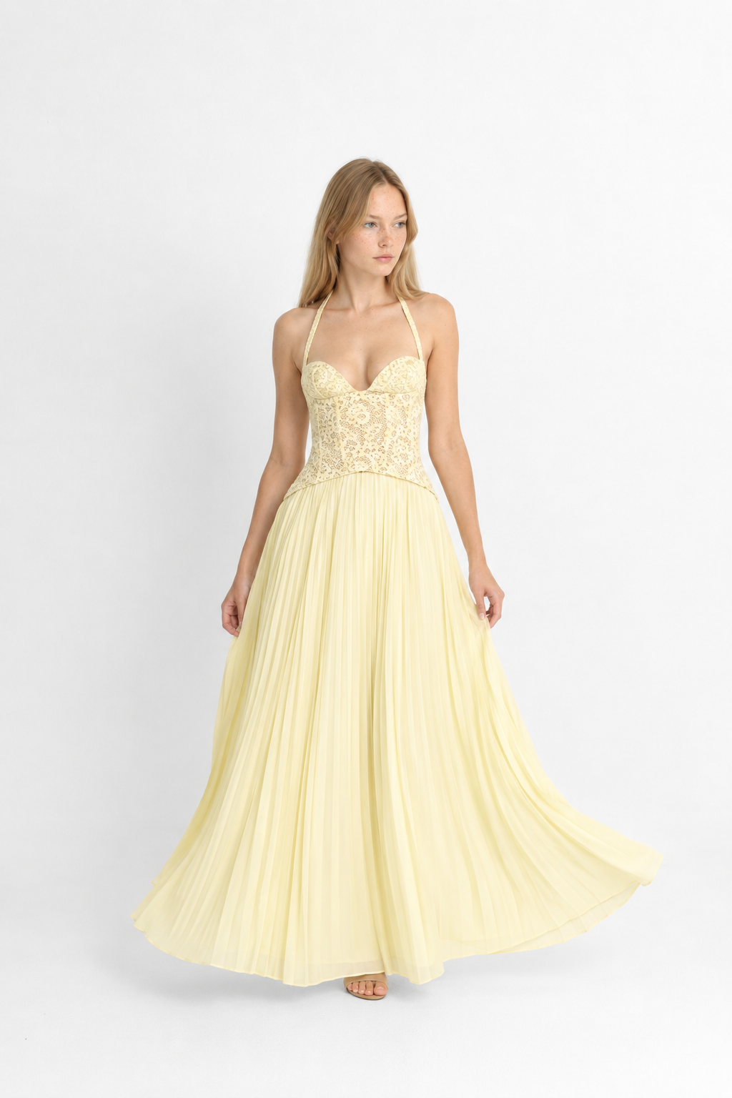 Vestido largo elegante con corset plisado