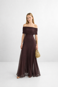Vestido largo off-shoulder de cintura alta